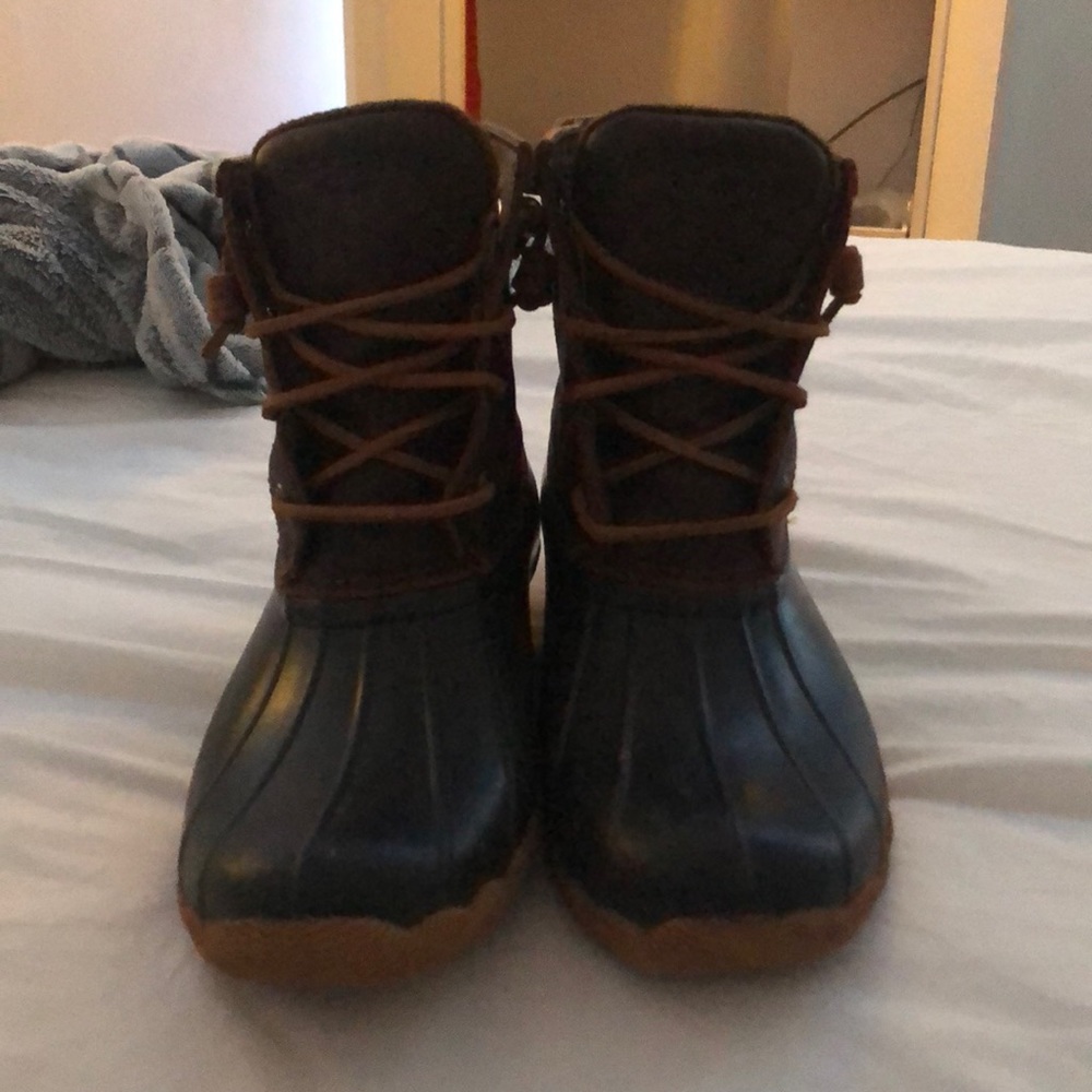 women’s duck boots